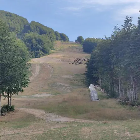 Casa Dani - Parco Cento Laghi شقة